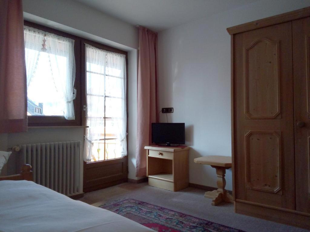 Gaestehaus Roessle Rötenbach エクステリア 写真