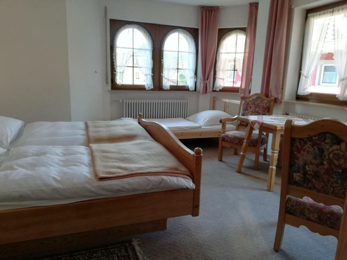 Gaestehaus Roessle Rötenbach エクステリア 写真
